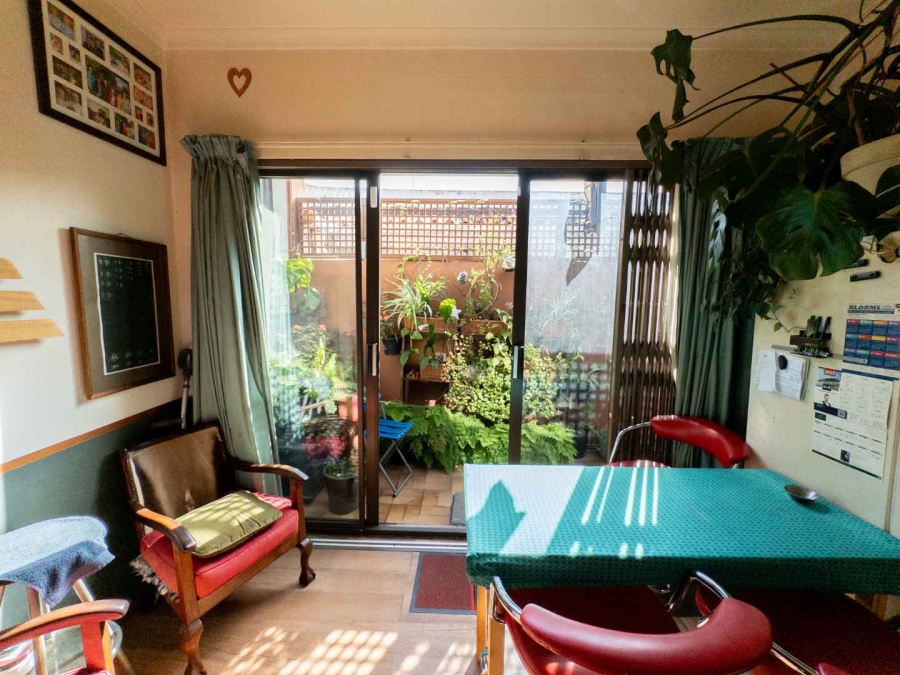1 Bedroom Property for Sale in Sea Point Western Cape